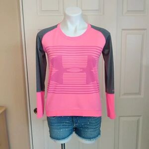 Under Armour striped high low stretch athletic top